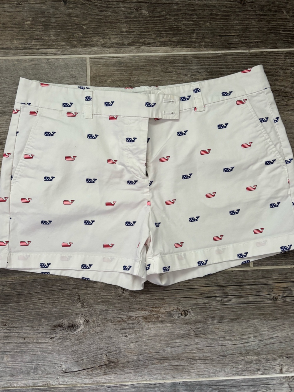 Vineyard Vines Women’s shorts with Red & Navy Flag Whale Print. Size 12.